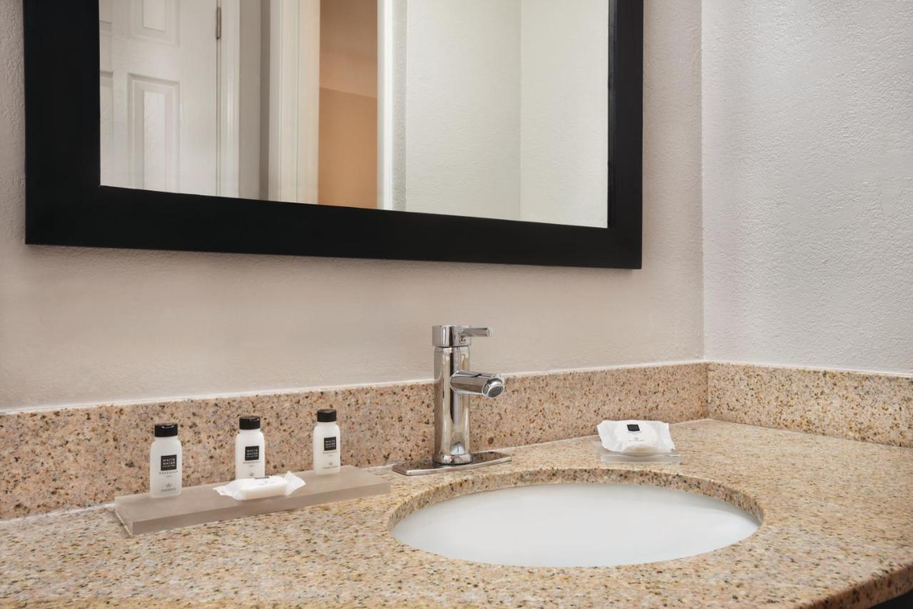 King Room - Disability Access/Non-Smoking at Country Inn & Suites by Radisson Indianapolis East
