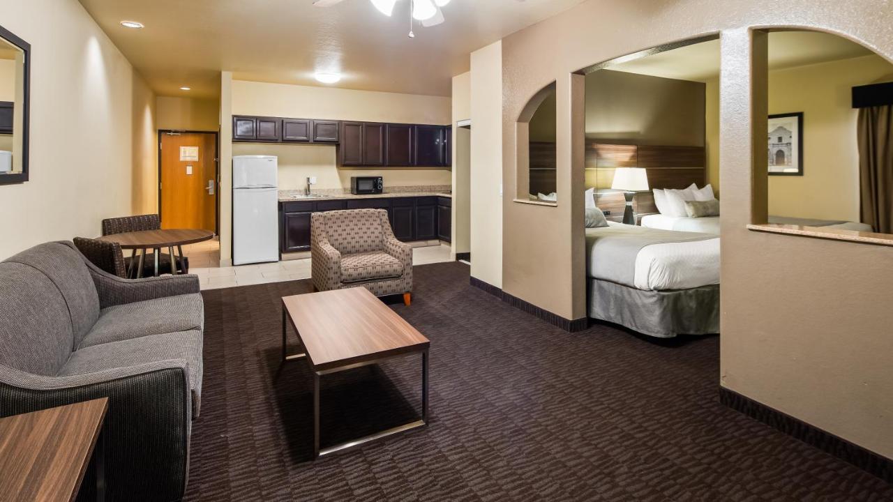 | Best Western Plus Hill Country Suites