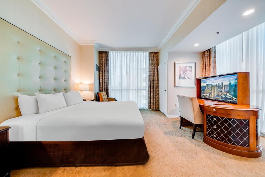 Jet Luxury Resorts @ The Signature Condo Hotel