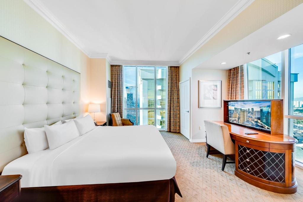 Jet Luxury Resorts @ The Signature Condo Hotel