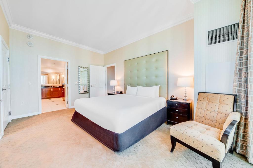 One-Bedroom Balcony Suite - Strip View at Jet Luxury Resorts @ The Signature Condo Hotel
