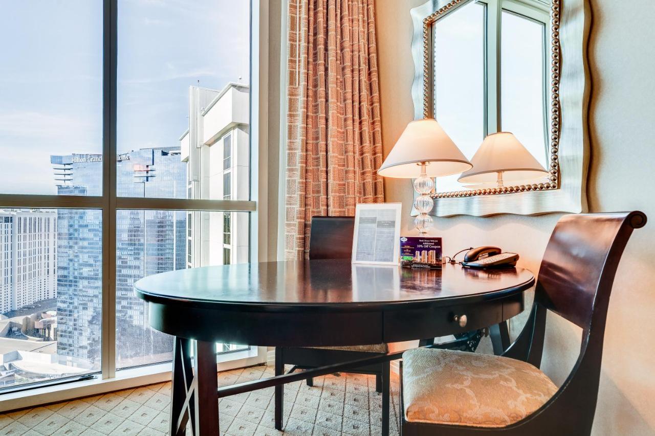 Jet Luxury Resorts @ The Signature Condo Hotel