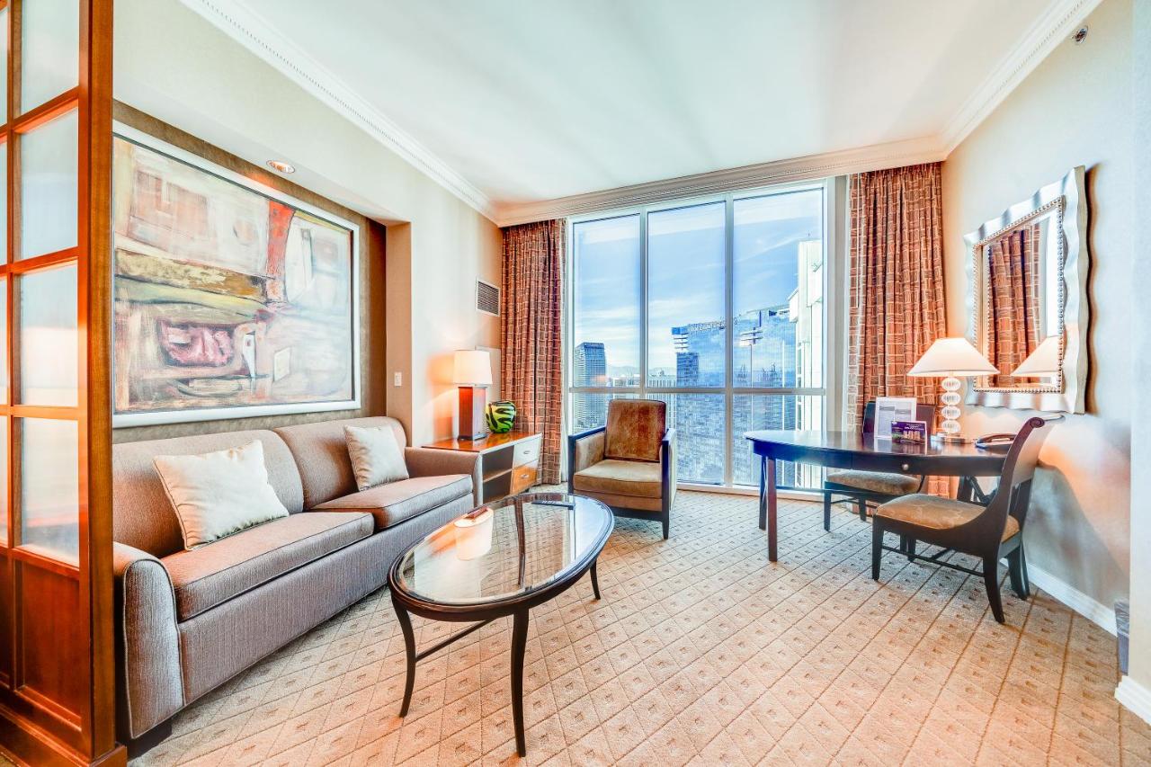 Deluxe Studio at Jet Luxury Resorts @ The Signature Condo Hotel