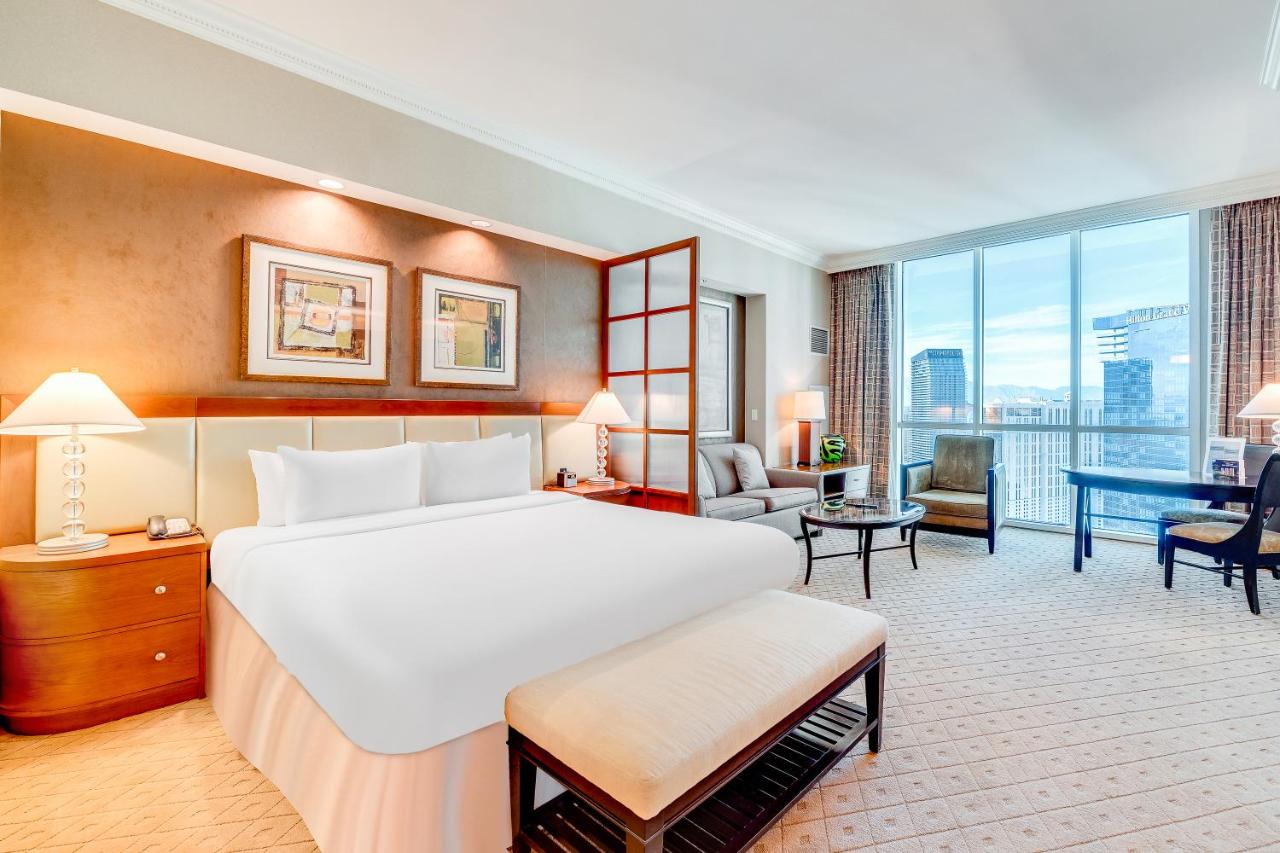 Jet Luxury Resorts @ The Signature Condo Hotel