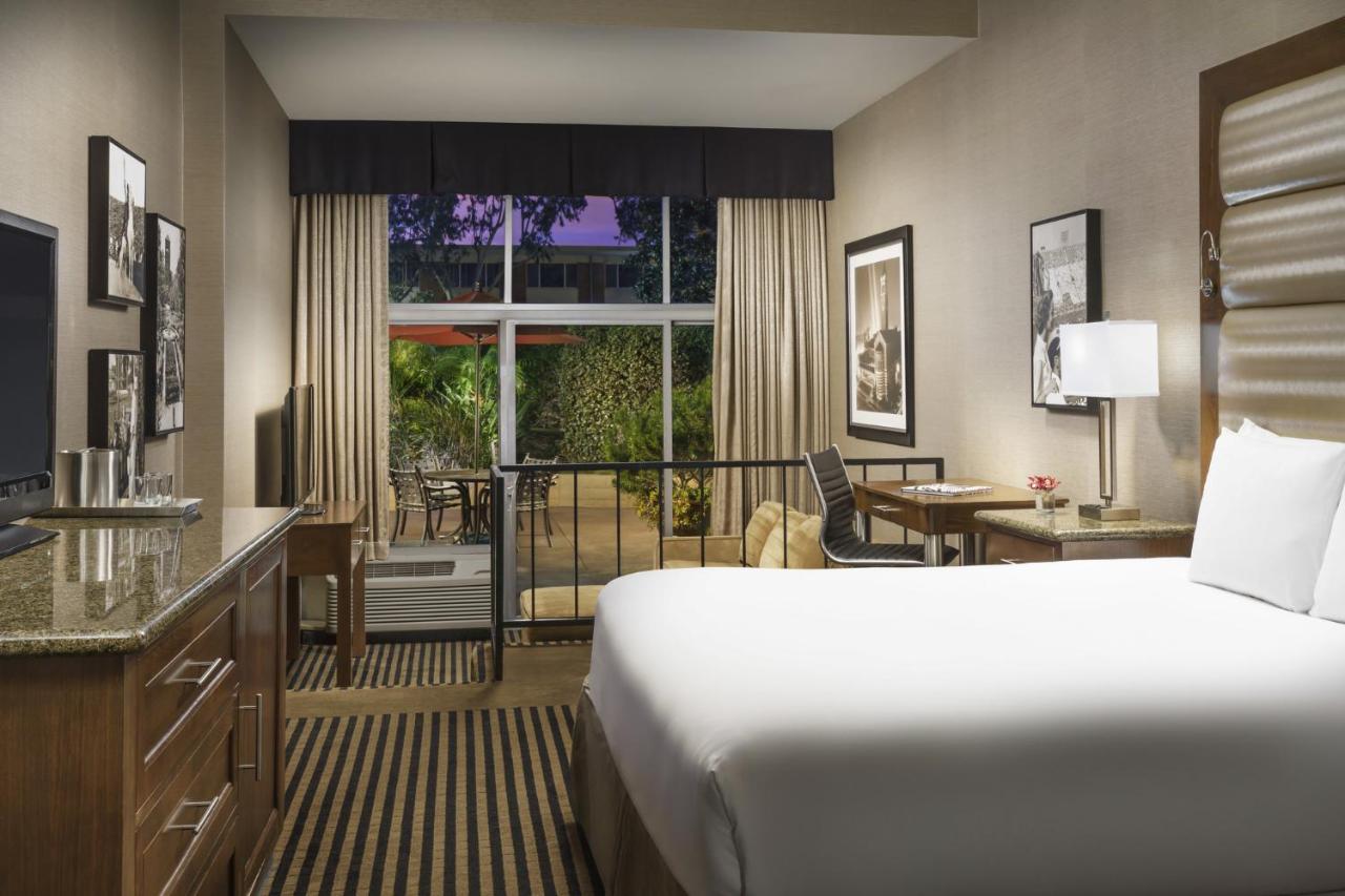 Premium Double Room with Two Double Beds at USC Hotel