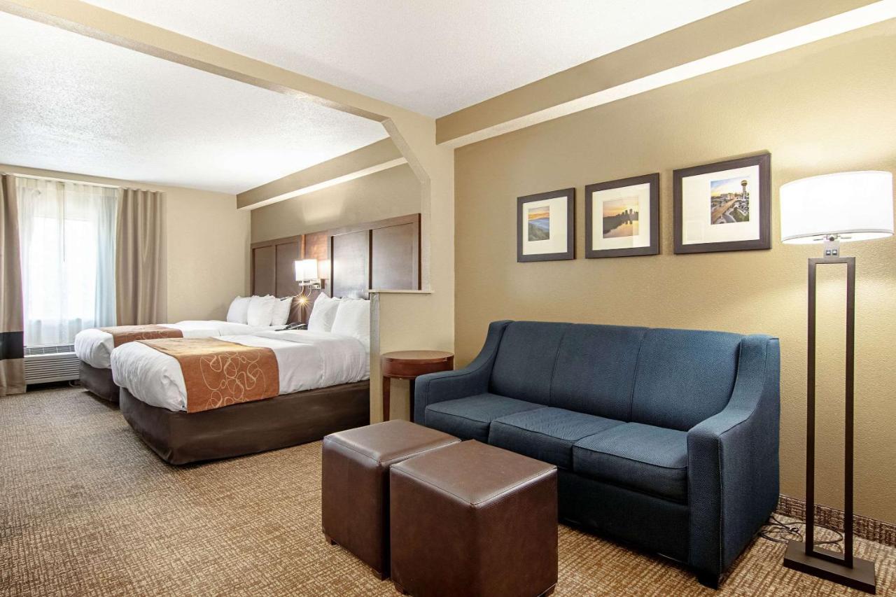 Queen Suite with Two Queen Beds - Non-Smoking at Comfort Suites Knoxville Airport