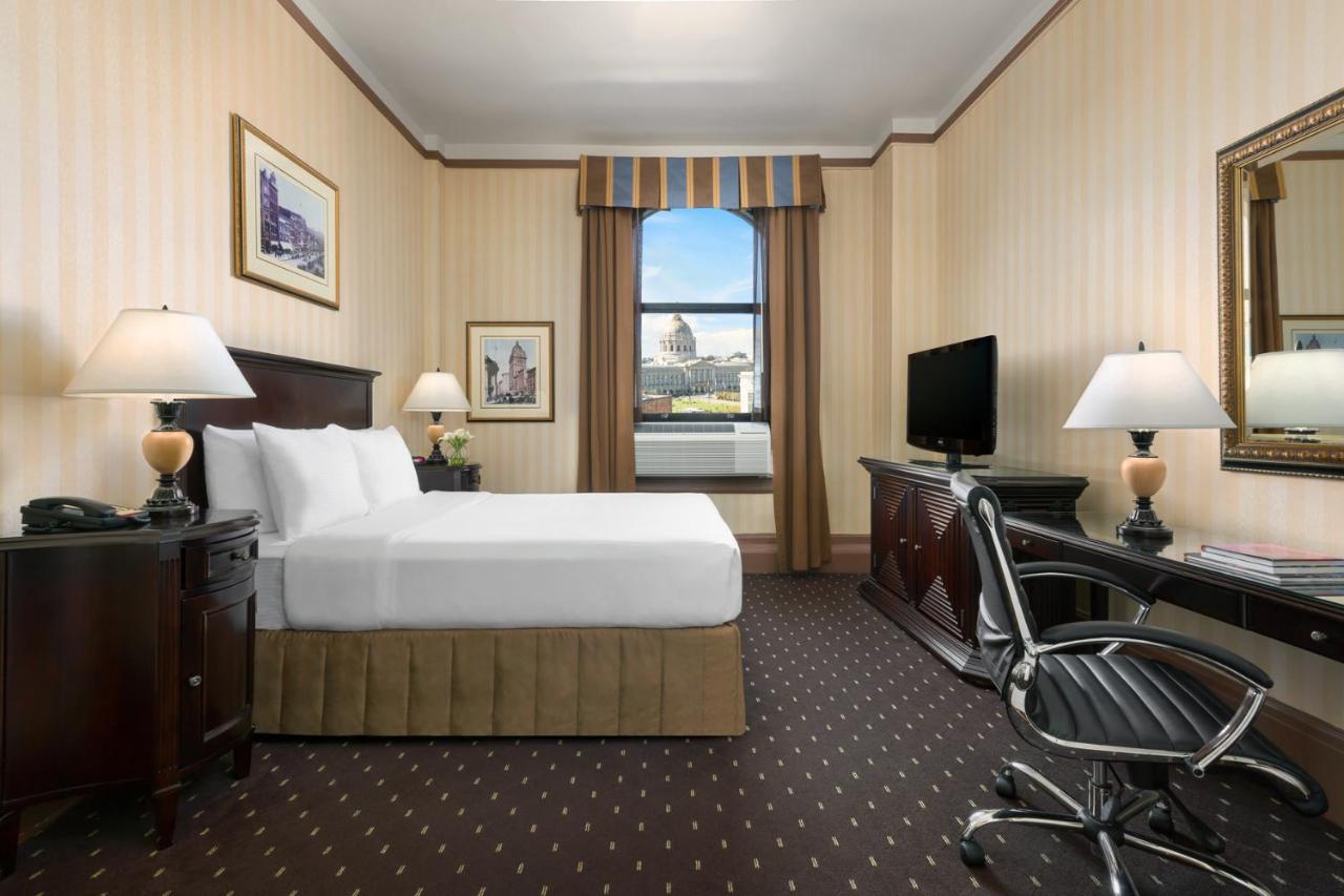 Superior Queen Room at Hotel Whitcomb