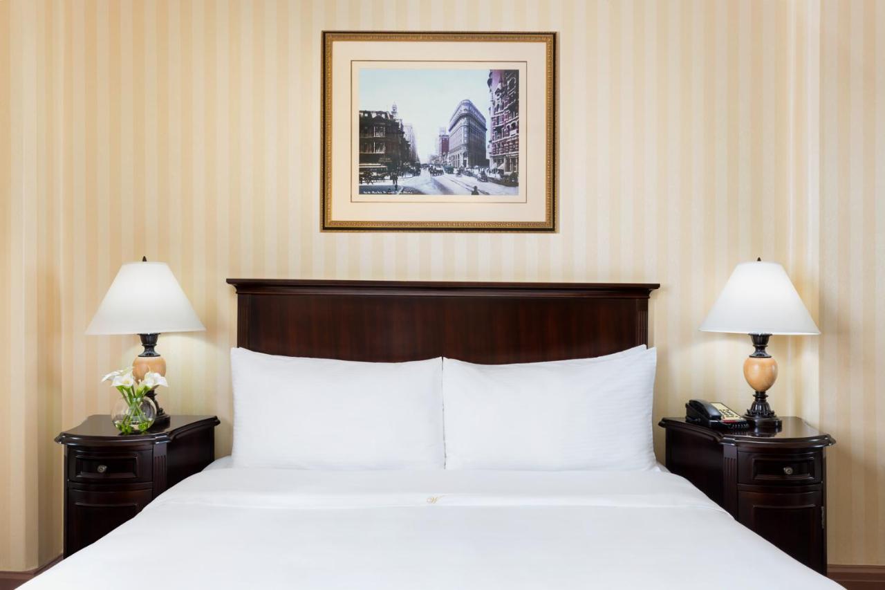 Standard King Room at Hotel Whitcomb