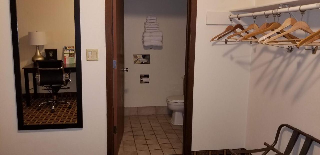 Queen Suite - Non-Smoking at Super 8 by Wyndham Ashland
