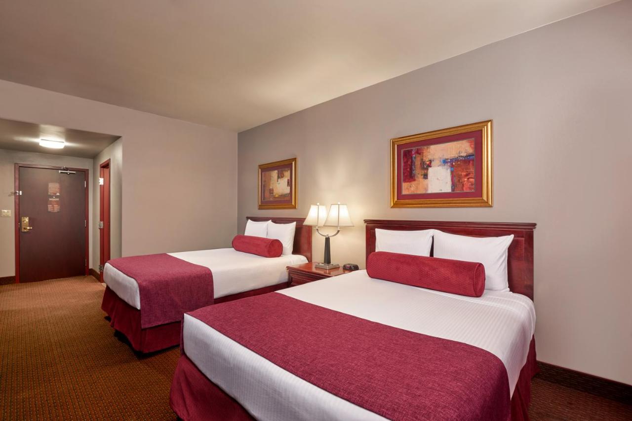 South Tower Premium Room at Four Queens Hotel and Casino