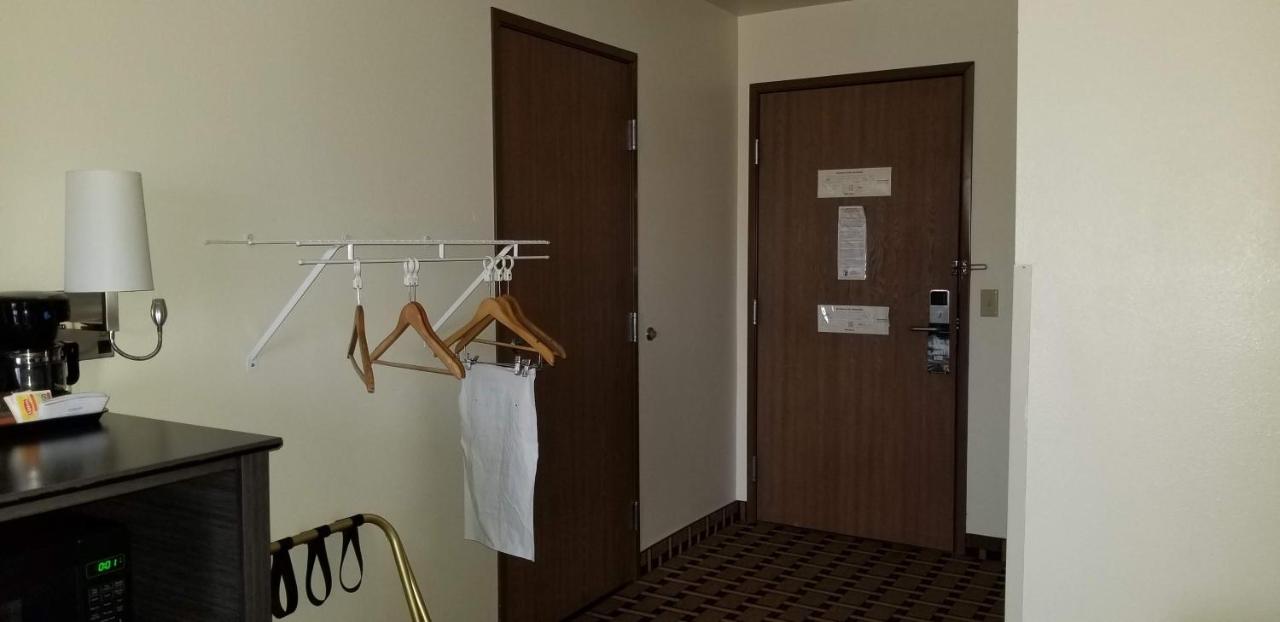 Double Room - Disability Access/Non-Smoking at Super 8 by Wyndham Ashland