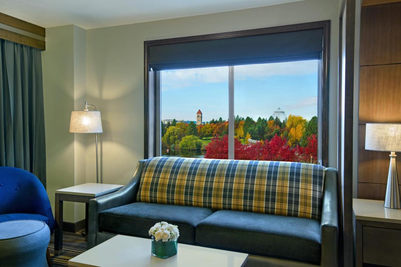 River View Executive King Suite at Oxford Suites Downtown Spokane