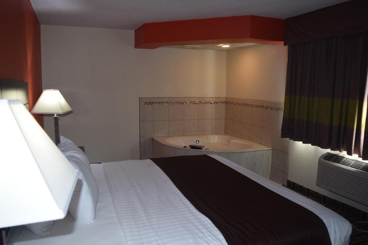 One-Bedroom King Suite - Non-Smoking at AmericInn by Wyndham West Burlington