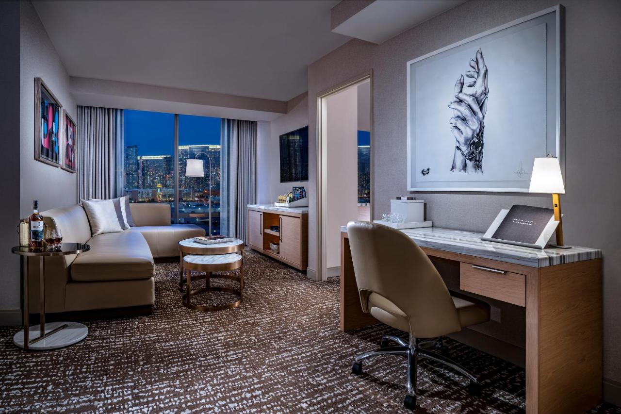 Salon Corner View Suite at Palms Casino Resort
