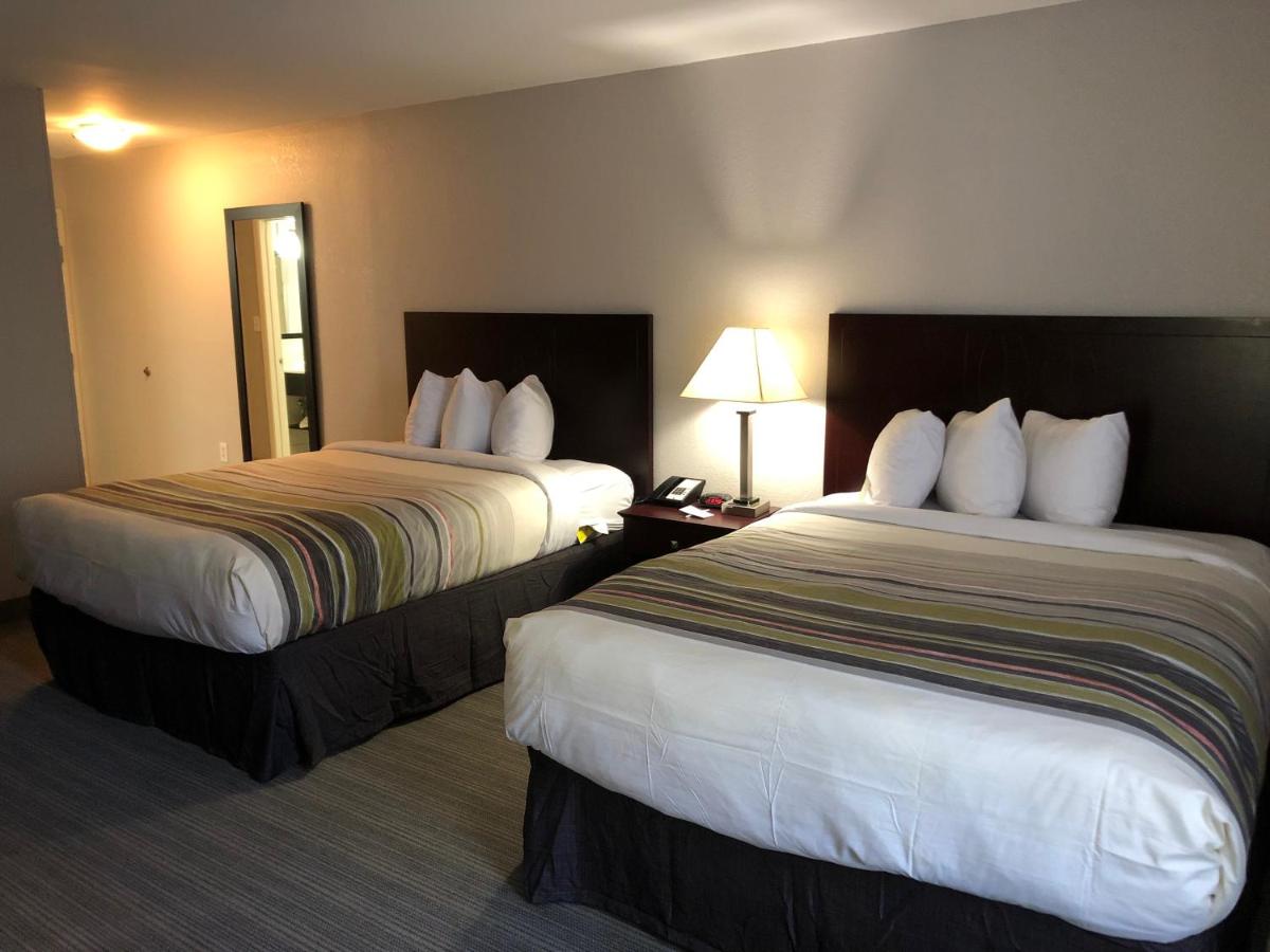 Queen Room with Two Queen Beds - Non-Smoking at Country Inn & Suites by Radisson, Greenville, NC