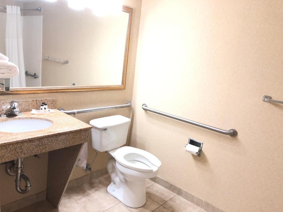 King Room - Disability Access/Non-Smoking at Country Inn & Suites by Radisson, Greenville, NC