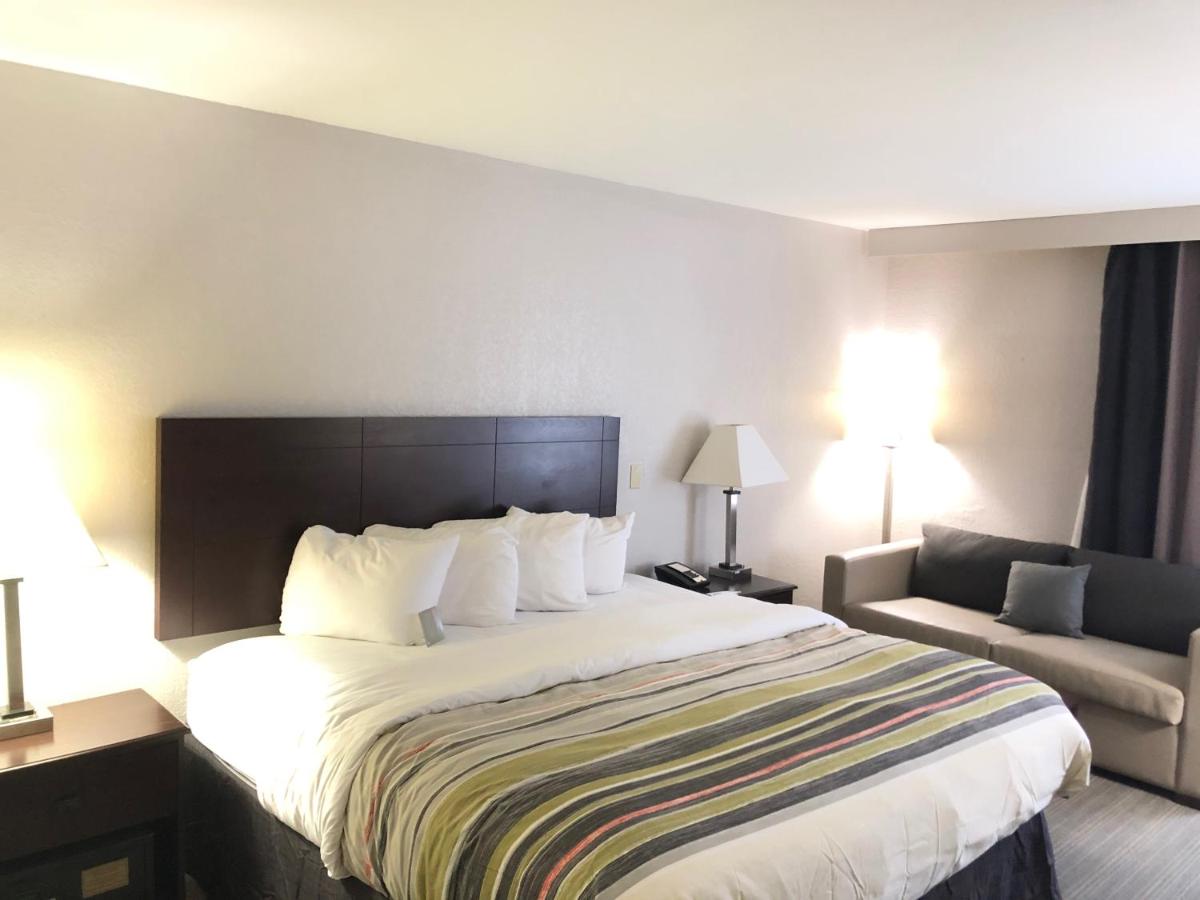 King Room - Disability Access/Non-Smoking at Country Inn & Suites by Radisson, Greenville, NC
