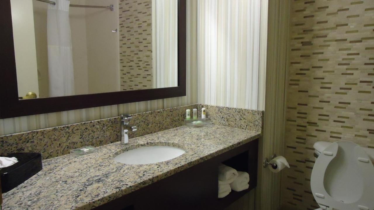 King Room - Non-Smoking at Country Inn & Suites by Radisson, Williamsburg Historic Area, VA