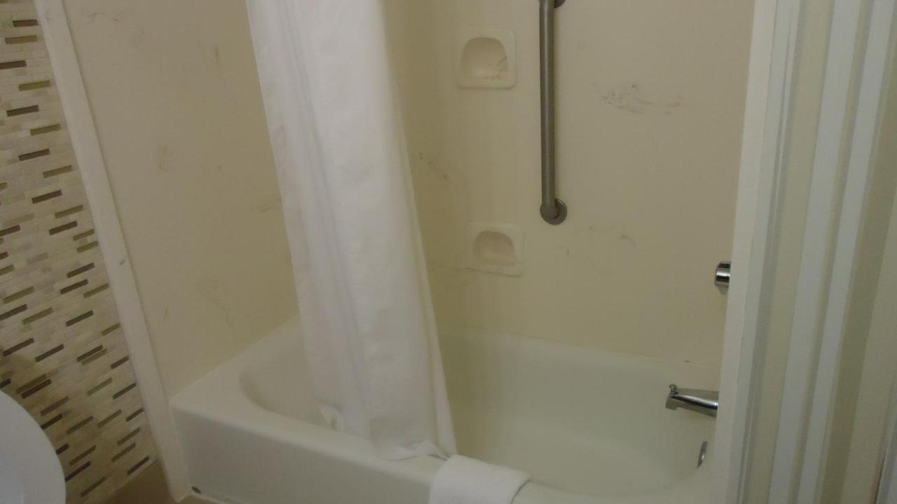 King Room - Non-Smoking at Country Inn & Suites by Radisson, Williamsburg Historic Area, VA