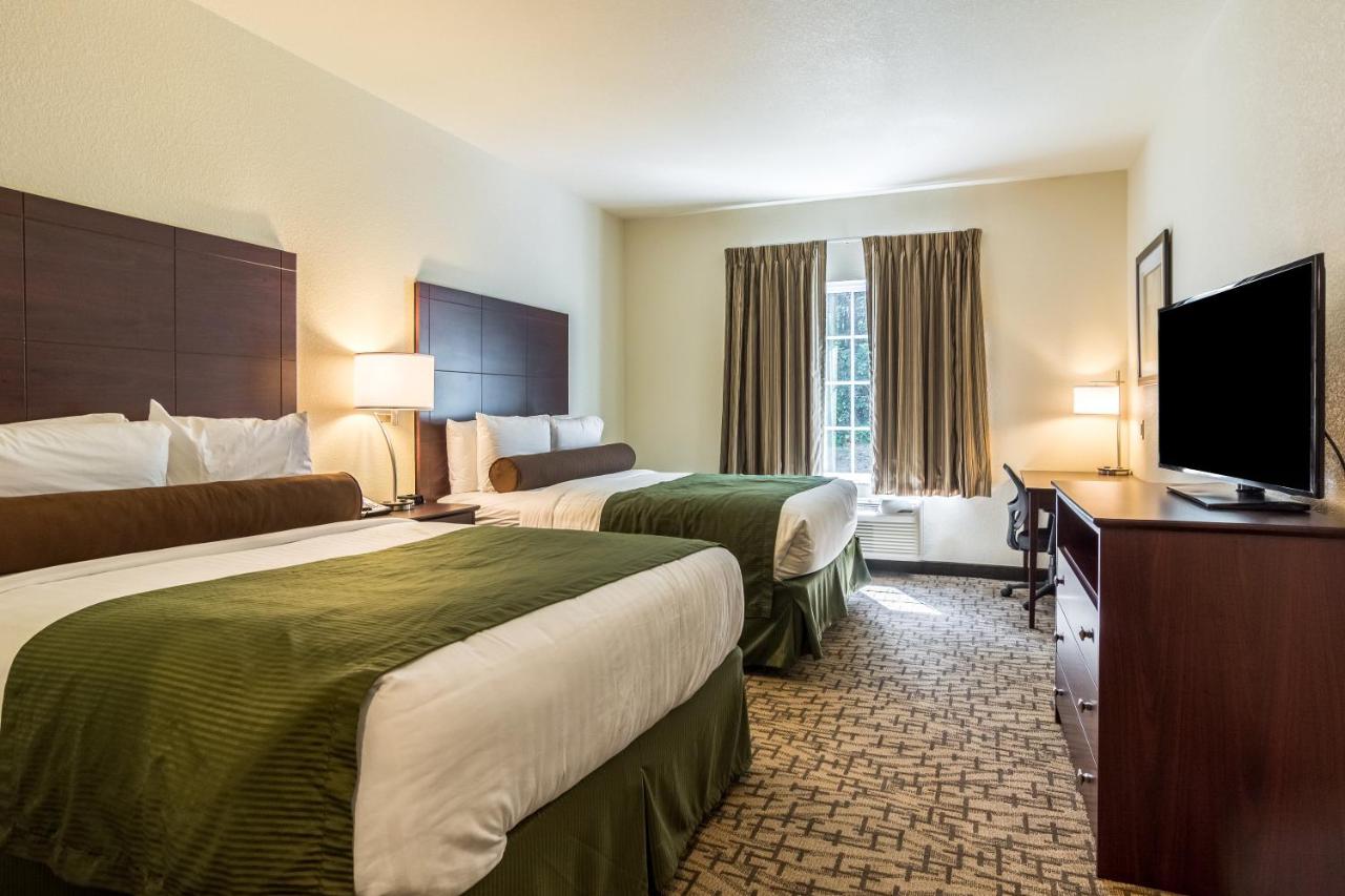 Queen Studio - Disability Access at Cobblestone Hotel and Suites Torrington