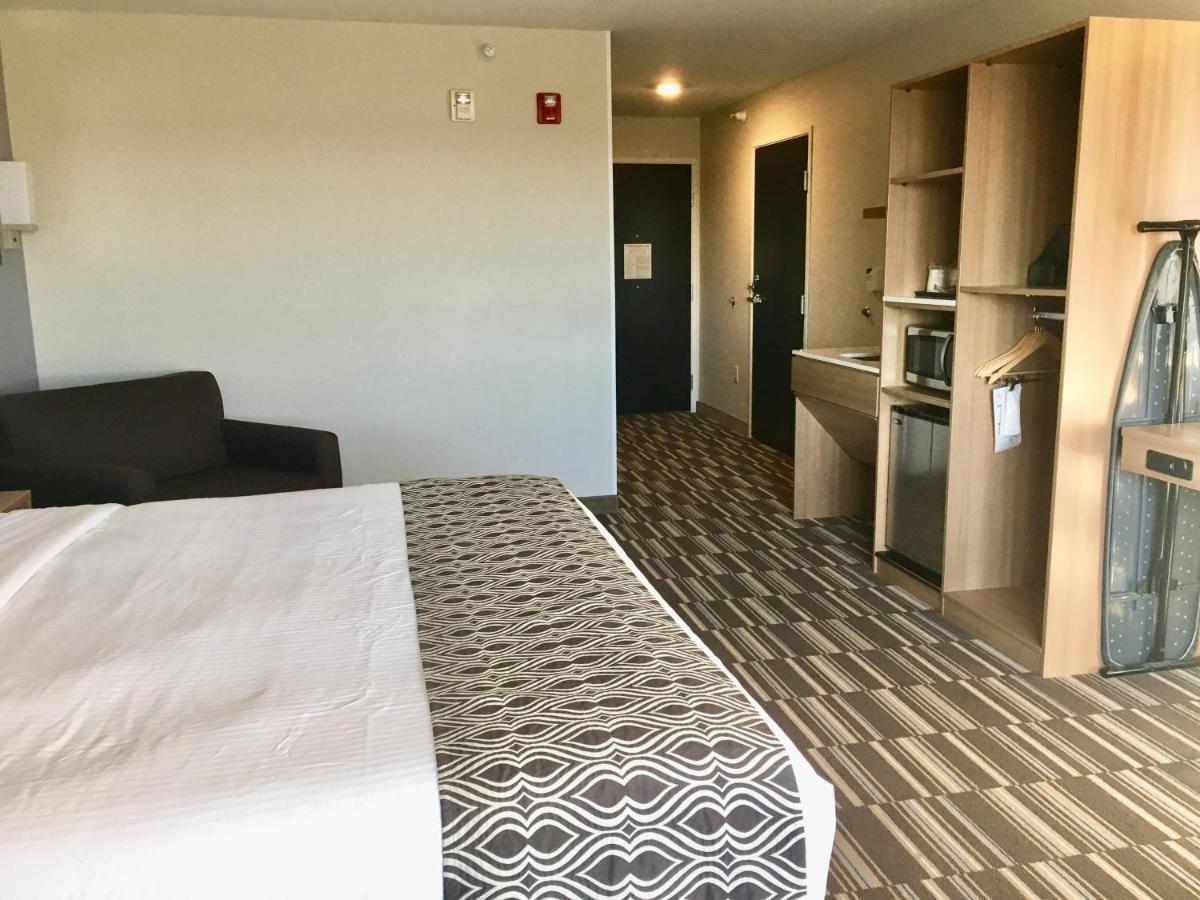 King Room, Disability Access, Non-Smoking at Microtel Inn & Suites By Wyndham Moorhead Fargo Area