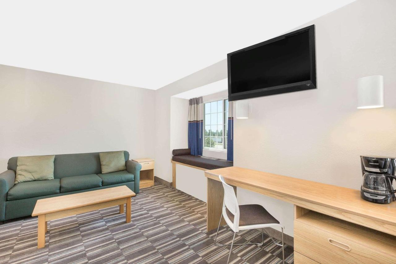 1 Queen Bed, Mobility Accessible Studio Suite, Non-Smoking at Microtel Inn & Suites by Wyndham Ames