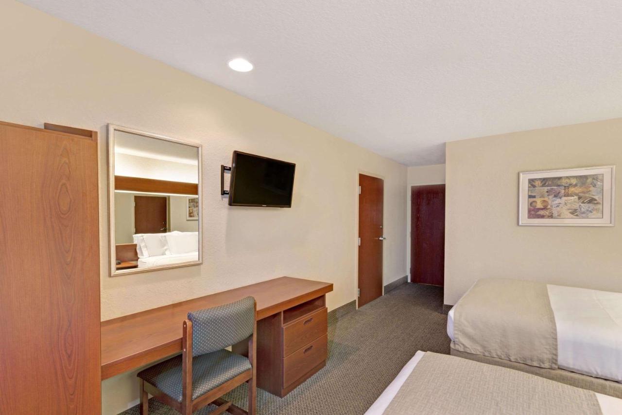 Queen Room with Two Queen Beds - Non-Smoking at Microtel Inn & Suites by Wyndham Jasper