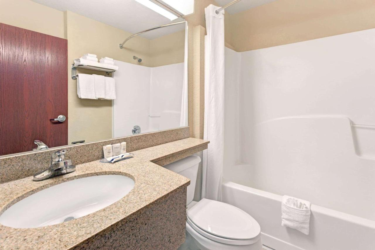 Queen Suite - Non-Smoking at Microtel Inn & Suites by Wyndham Jasper