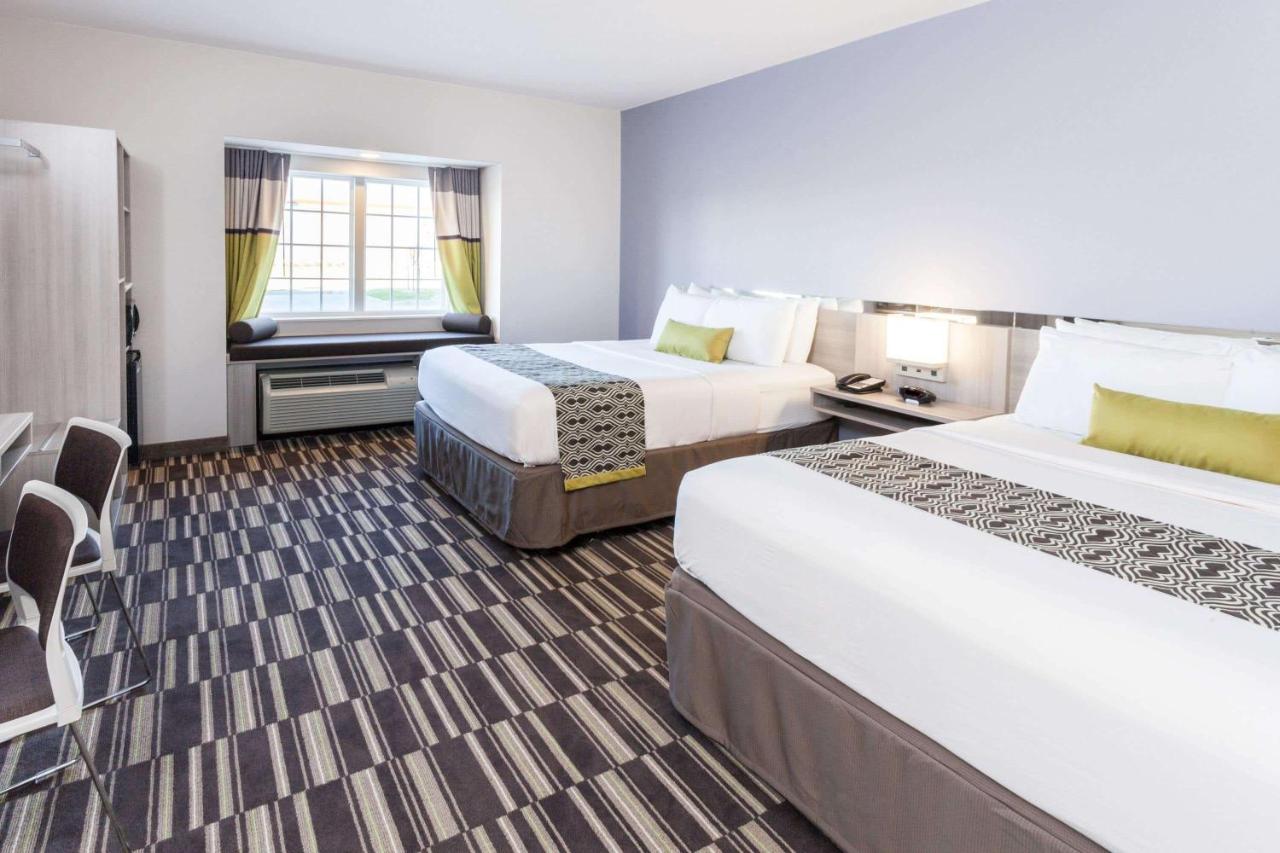 Superior Queen Room - Disability Access/Non-Smoking at Microtel Inn & Suites by Wyndham West Fargo Medical Center