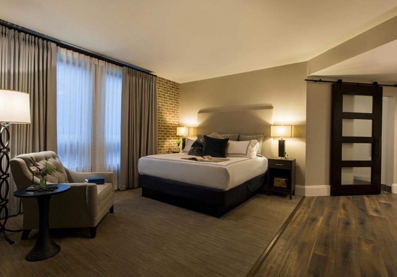 Signature One-Bedroom Suite at The Restoration