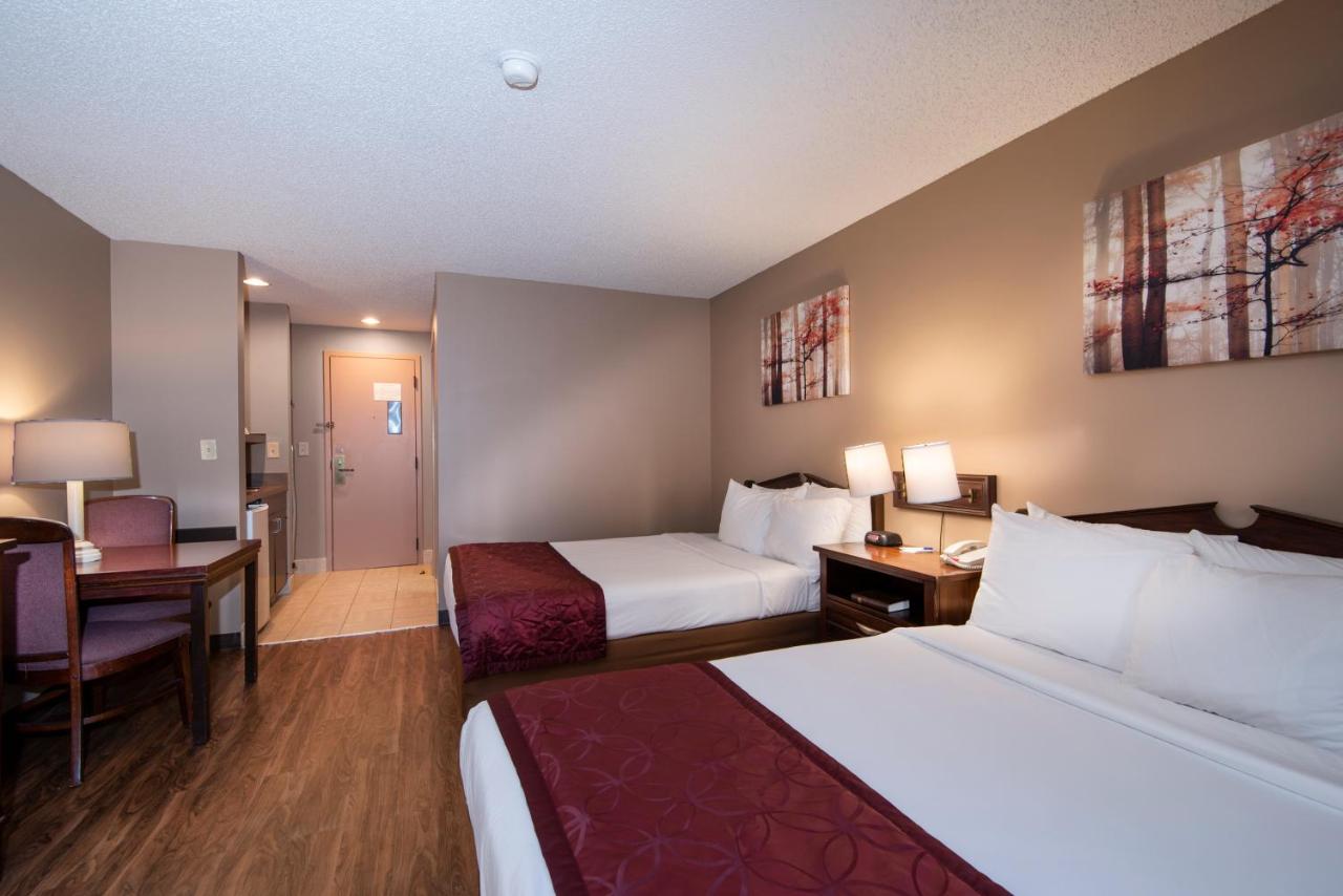 Standard Double Room at Guest Inn & Suites - Midtown Medical Center