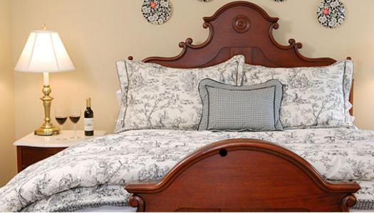 Premium Queen Room at Lambertville House