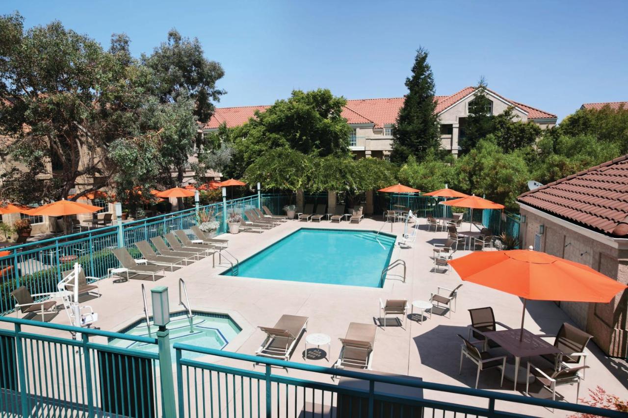 One-Bedroom King Room with Pool View at HYATT house Pleasanton