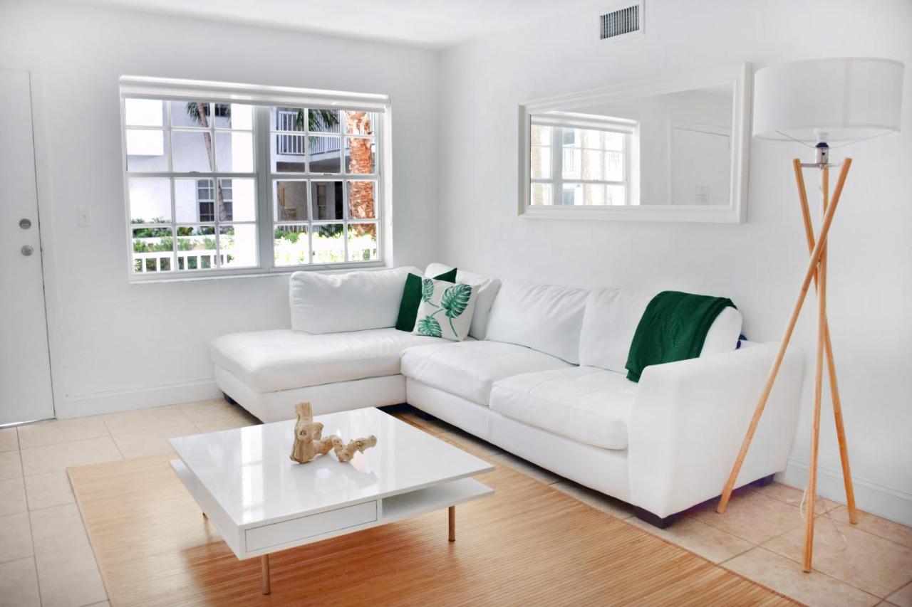Two-Bedroom Suite at Coral Reef at Key Biscayne