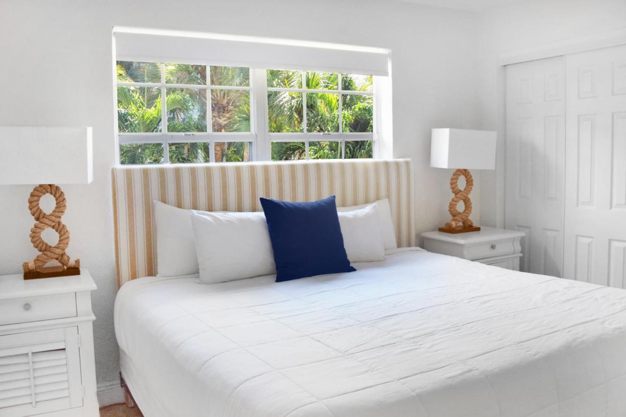 Two-Bedroom Suite at Coral Reef at Key Biscayne