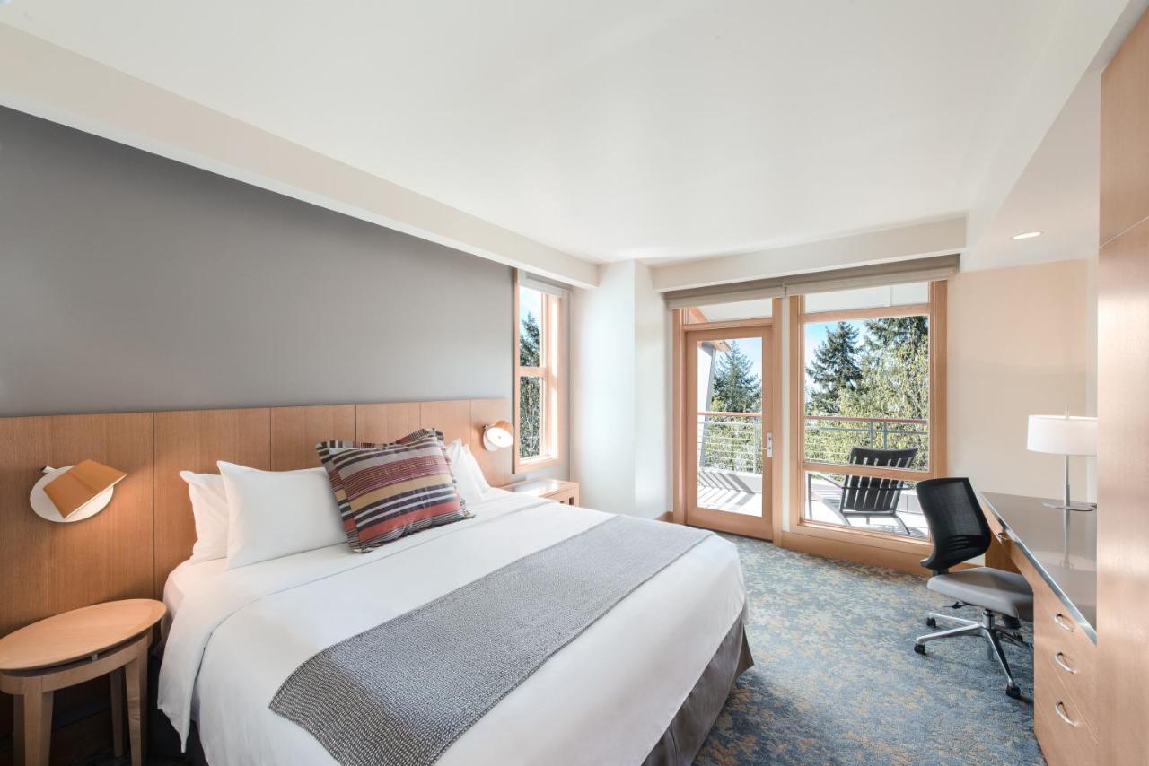 | Cedarbrook Lodge