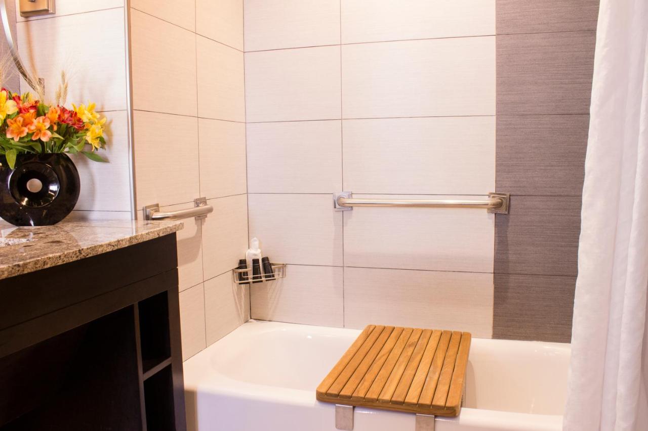 Standard Double Queen - ADA Accessible with Tub  at Saratoga Casino Hotel