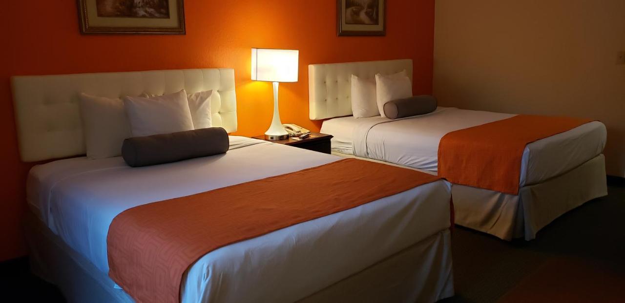 Deluxe Queen Room with Two Queen Beds - Disability Access - Non-Smoking at Howard Johnson by Wyndham Houma