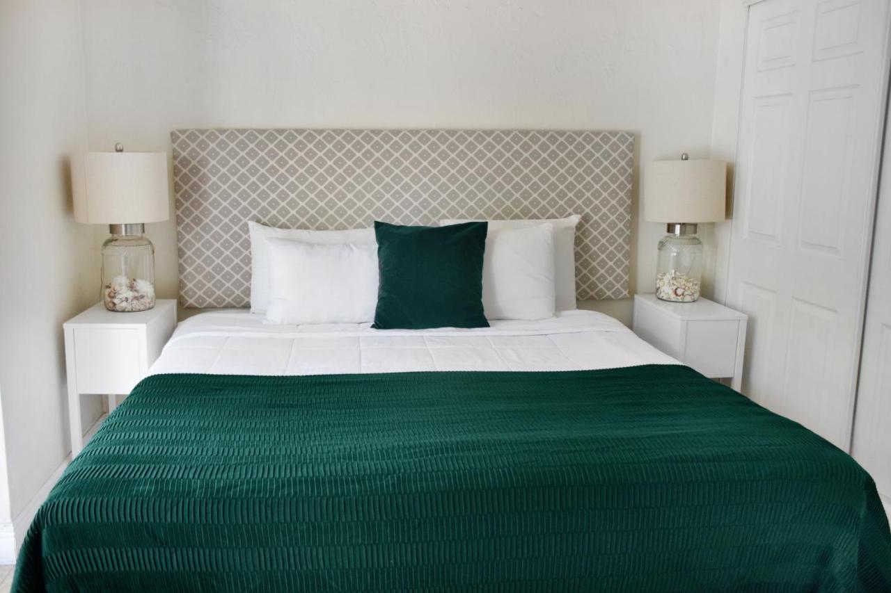 Two-Bedroom Suite at Coral Reef at Key Biscayne