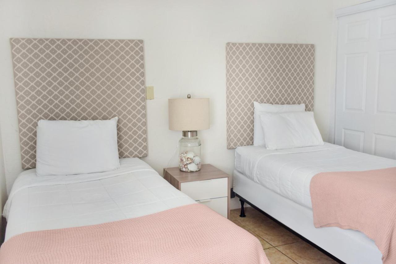 Two-Bedroom Suite at Coral Reef at Key Biscayne