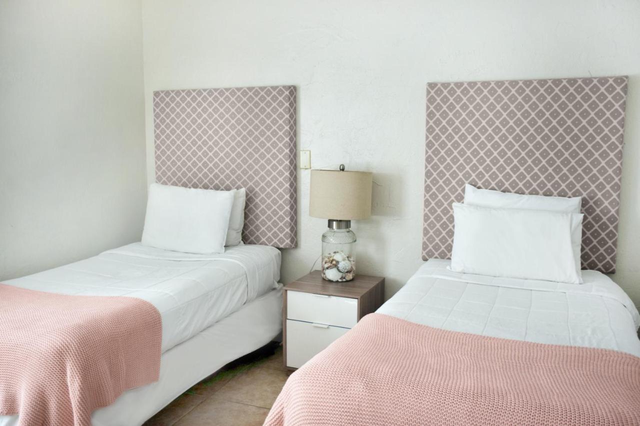 Two-Bedroom Suite at Coral Reef at Key Biscayne