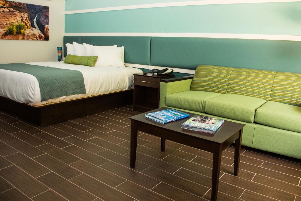 King Room with Sofa Bed - Non-Smoking at The Flagler Inn