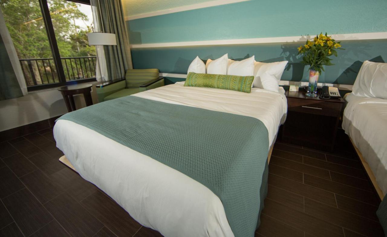 Queen Room with Two Queen Beds - Non Smoking at The Flagler Inn