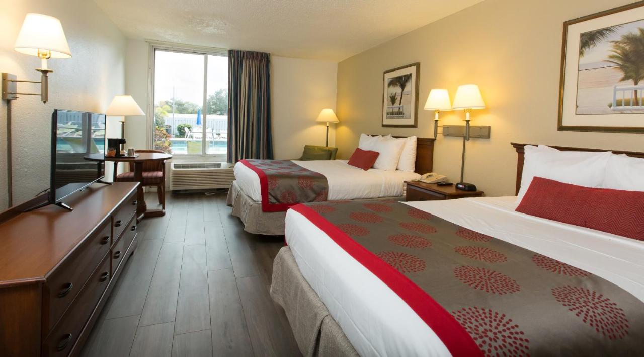 Comfort Double Room at Plaza Hotel Fort Lauderdale