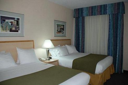 Queen Room with Sofa Bed - Disability Access at Holiday Inn Express San Antonio Rivercenter Area by IHG