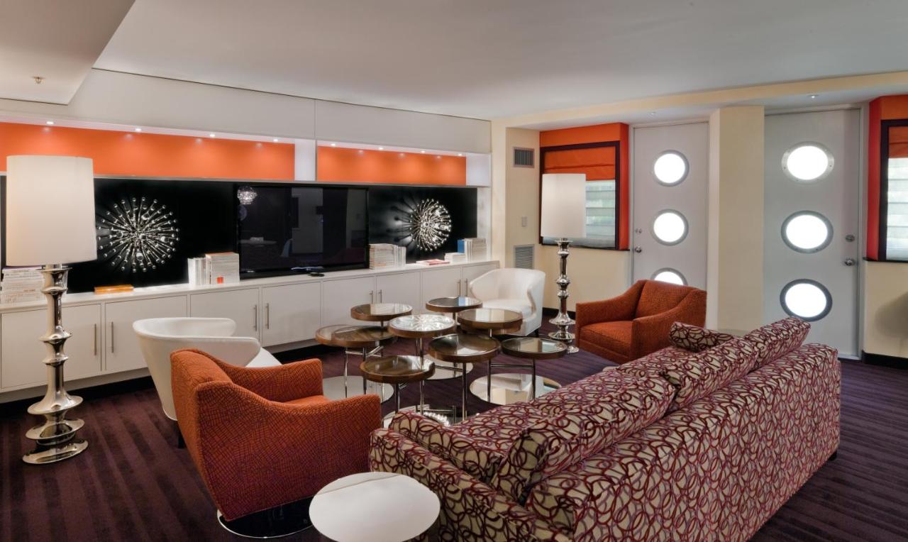 Presidential Suite at Washington Plaza Hotel