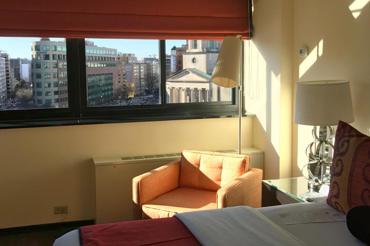 Superior King Room at Washington Plaza Hotel