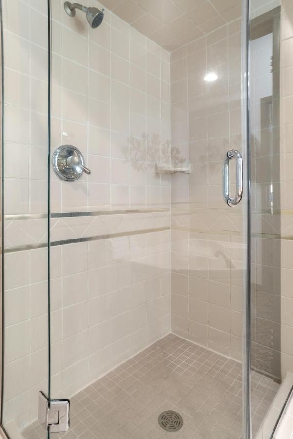 Studio Suite with 1 King Bed, Non-Smoking at Howard Johnson by Wyndham Downtown Rapid City