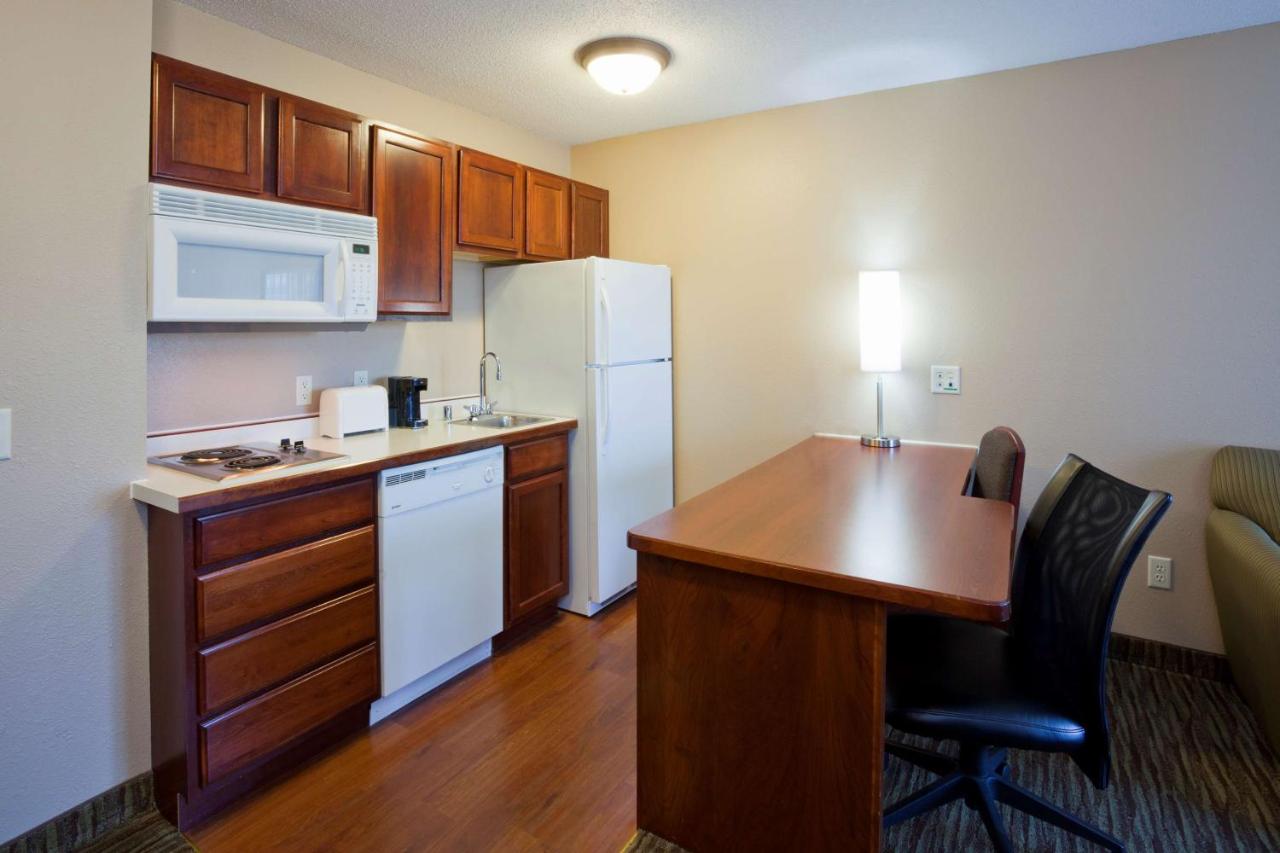 Quadruple Room at GrandStay Residential Suites - Eau Claire