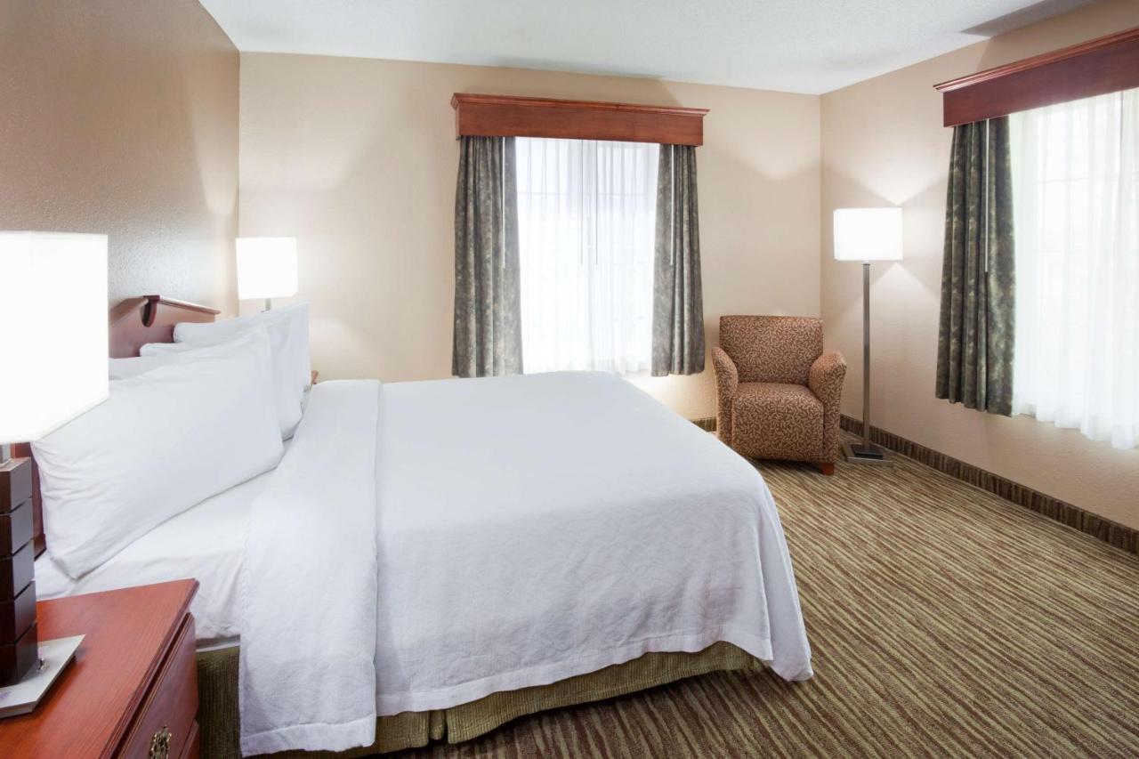 One Bedroom Queen Suite- Non Smoking at GrandStay Residential Suites - Eau Claire